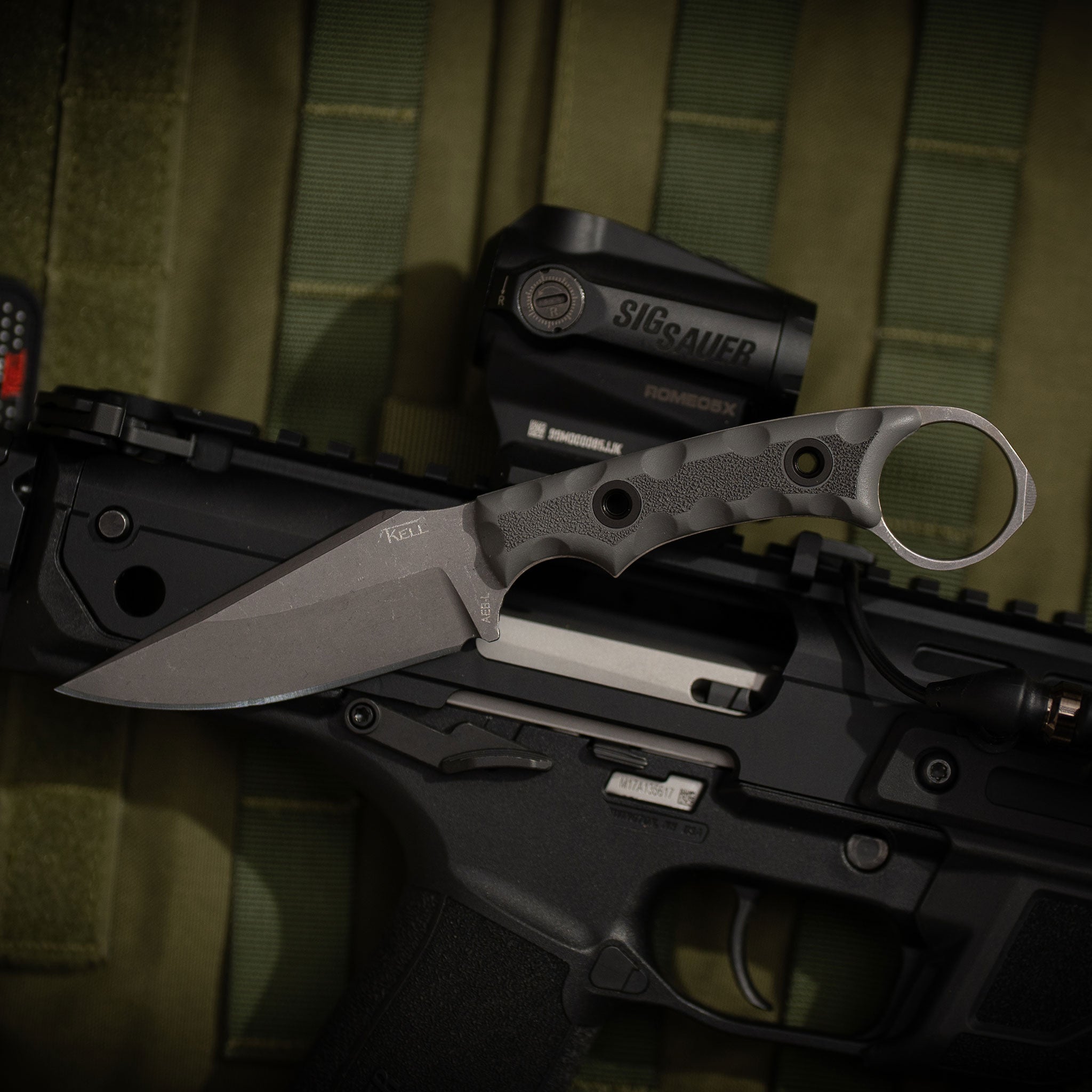 AVAILABLE KNIVES